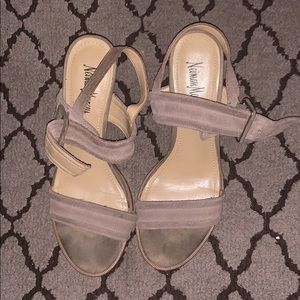 Neiman Marcus tan heels Size 9